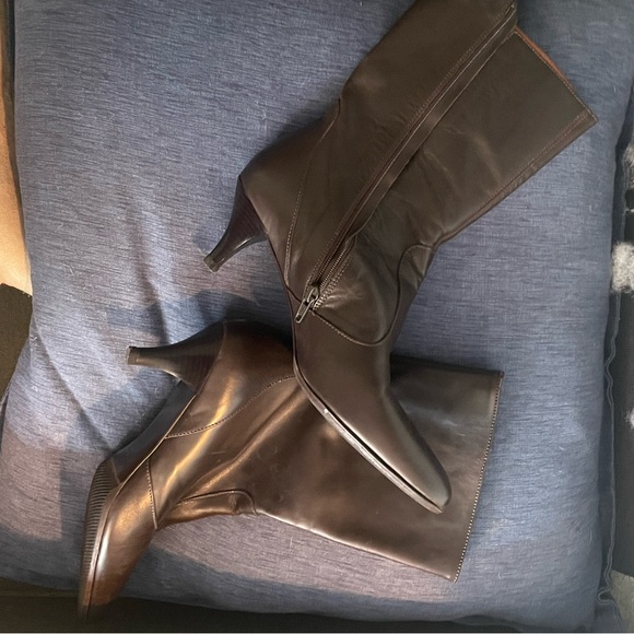 Brown Nine West boots! - Picture 1 of 3